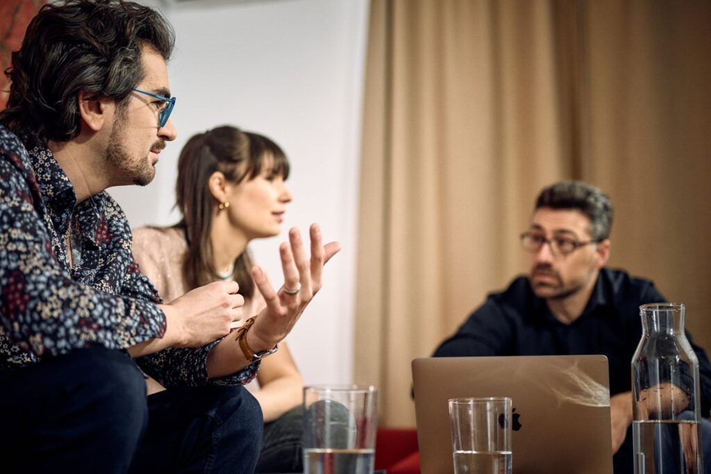 Brian Miller, Ioana Jongsma, Francisco Mahfuz